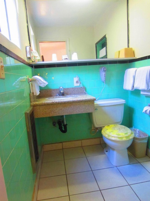 Oregon Motor Motel image 1