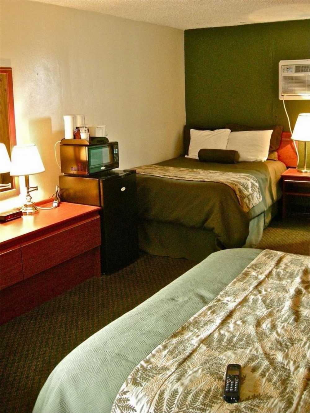 Queen Room with Two Queen Beds - Non-Smoking